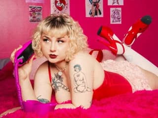 valthepinup